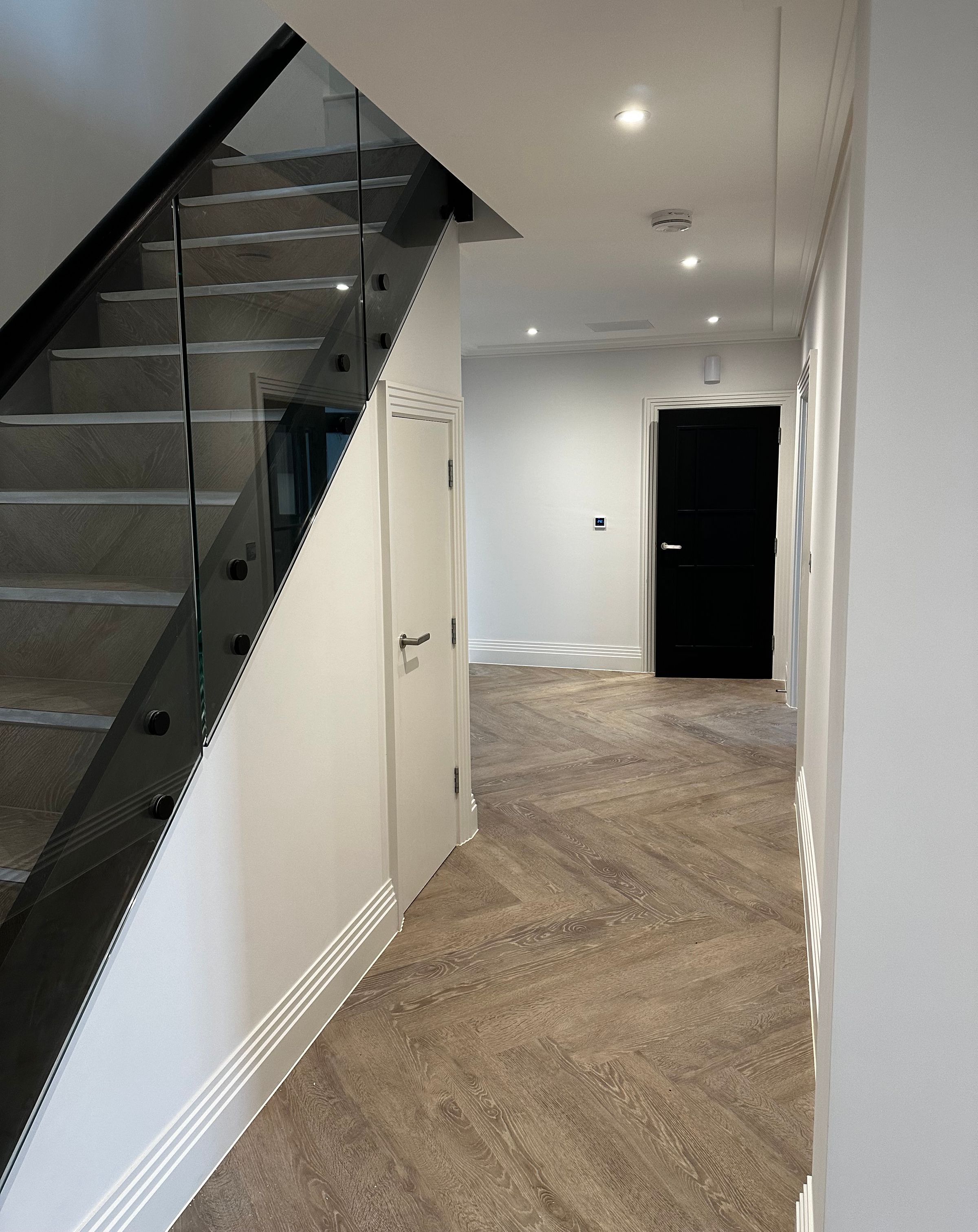 painting & decorating in